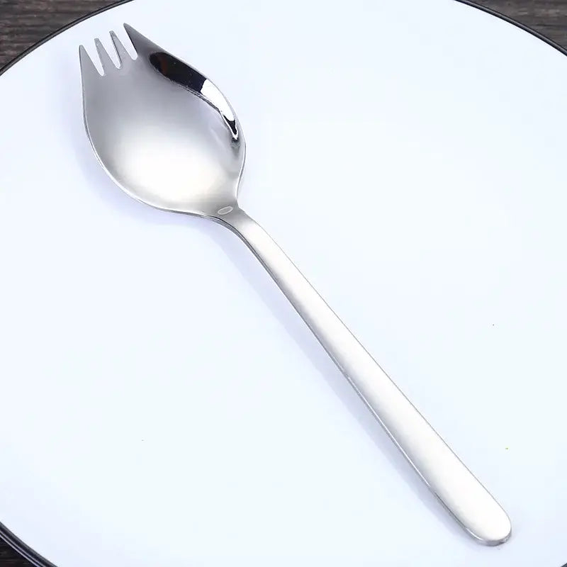 Elevate your table with eco-friendly elegance. These lightweight, durable wheat straw plates are perfect for everyday dining or stylish gatherings.
