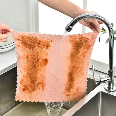 Breathable and gentle cotton face wash towel, ideal for daily skincare and household cleaning tasks.