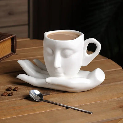 Sip in style with these 260ML retro ceramic coffee cups. Featuring abstract art designs, they’re perfect for elevating your latte or tea moments.