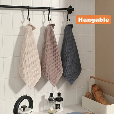 Breathable and gentle cotton face wash towel, ideal for daily skincare and household cleaning tasks.