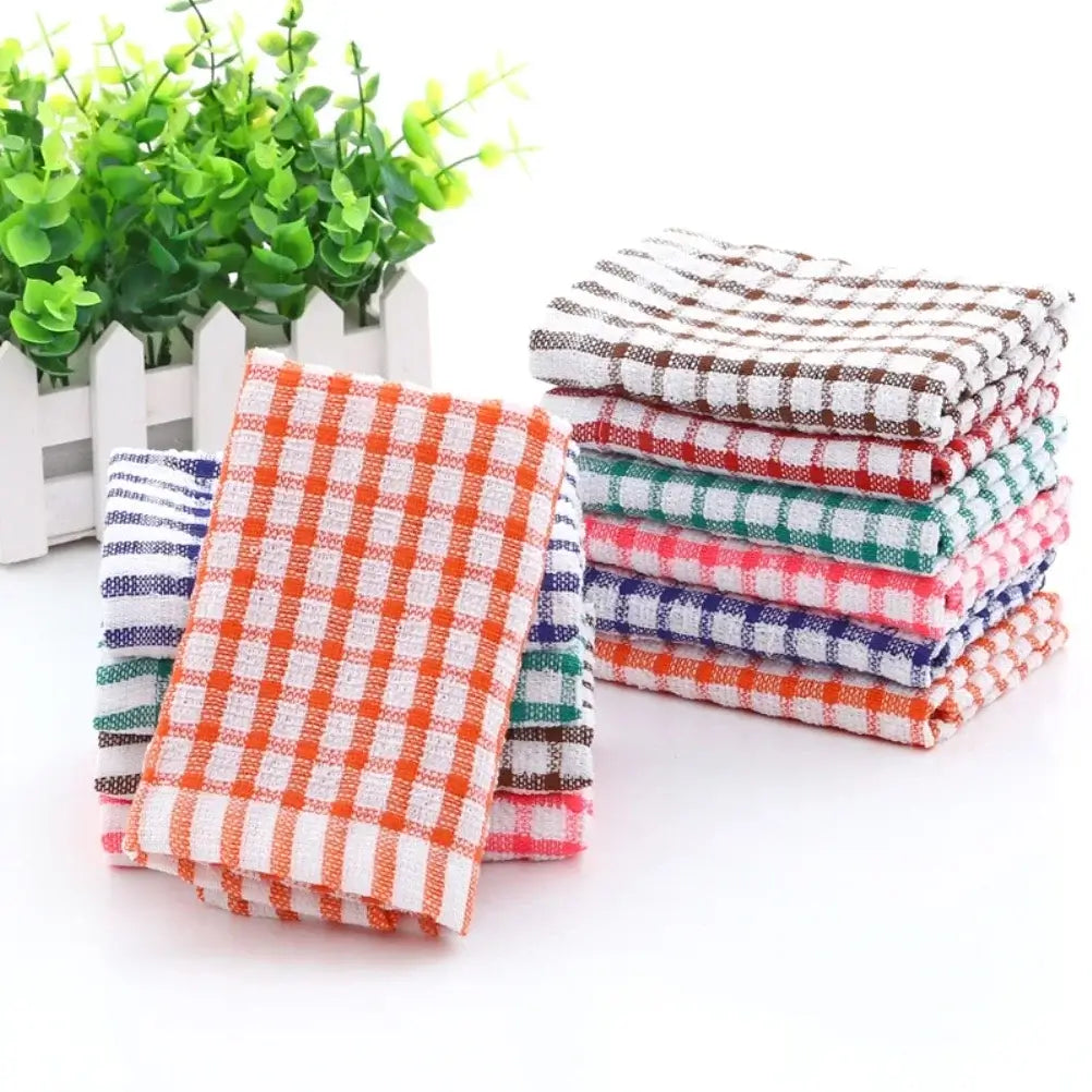 Breathable and gentle cotton face wash towel, ideal for daily skincare and household cleaning tasks.