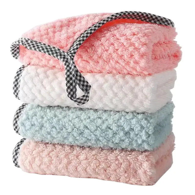 Hangable absorbent dish cloths for household cleaning