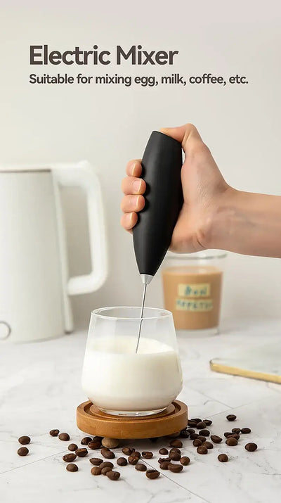 Wireless hand blender for eggs and milk frothing