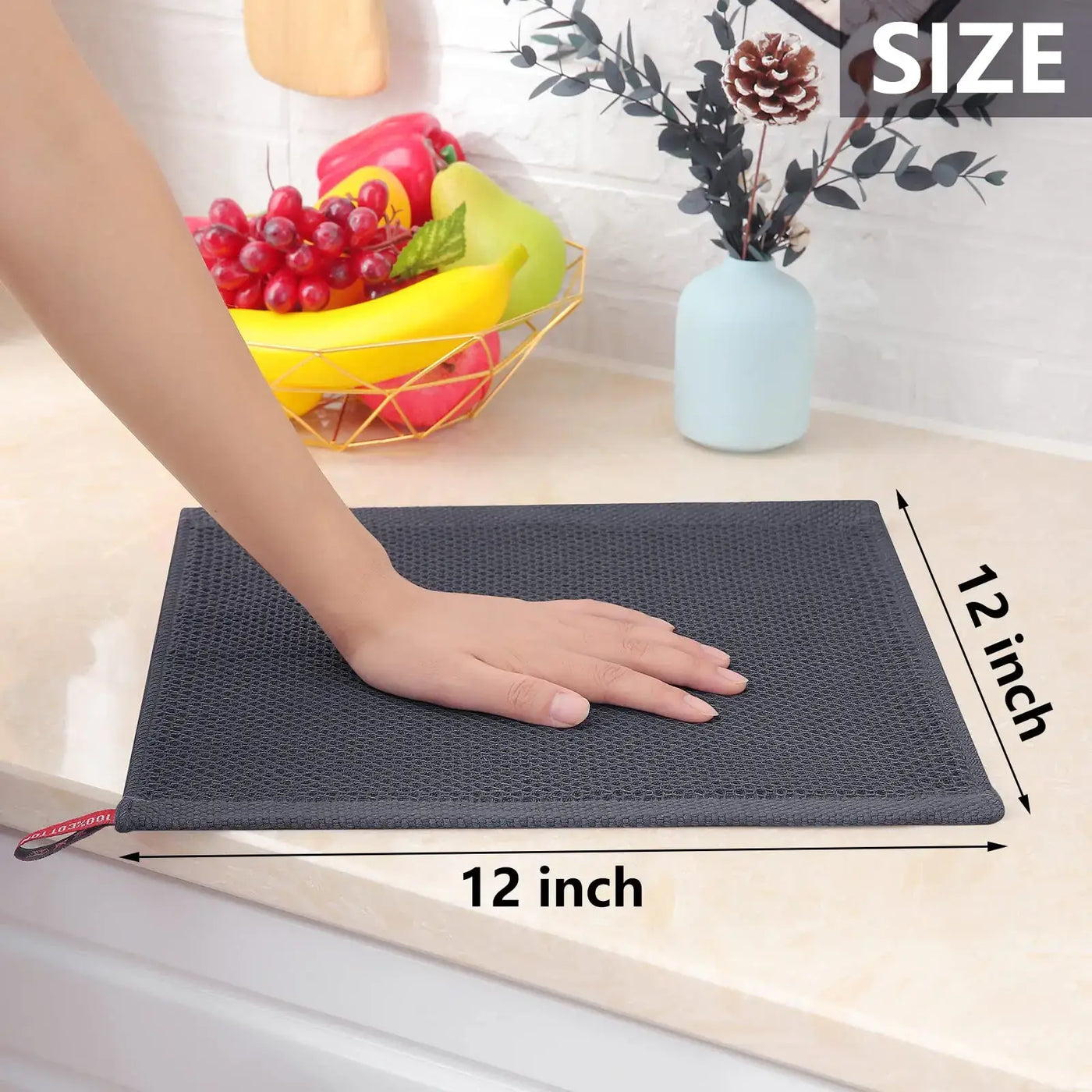 Breathable and gentle cotton face wash towel, ideal for daily skincare and household cleaning tasks.