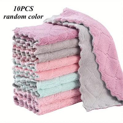 Breathable and gentle cotton face wash towel, ideal for daily skincare and household cleaning tasks.