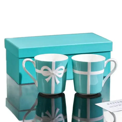 Perfect for parties, tastings, or mini desserts—these 4oz solid color paper cups are compact, sturdy, and easy to dispose of after use.
