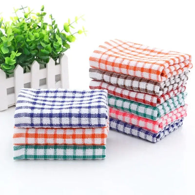 Breathable and gentle cotton face wash towel, ideal for daily skincare and household cleaning tasks.