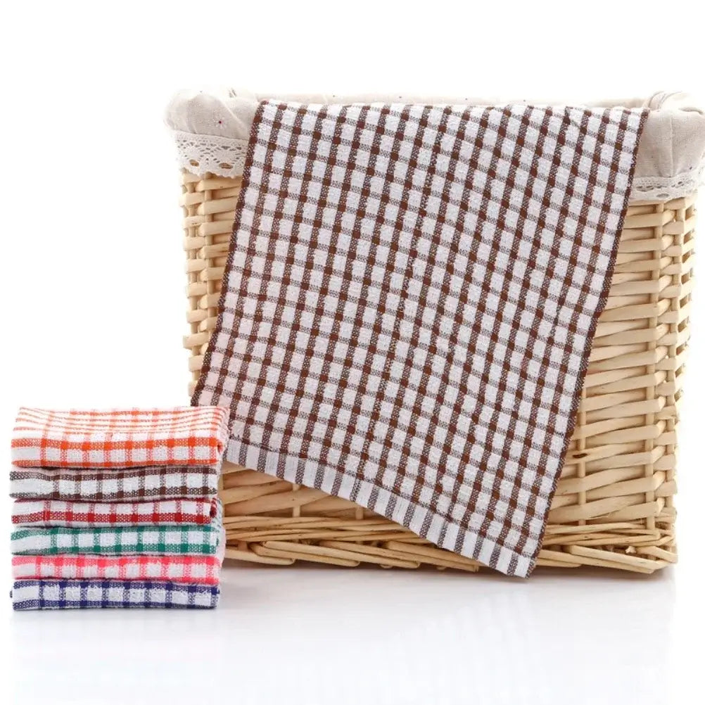 Breathable and gentle cotton face wash towel, ideal for daily skincare and household cleaning tasks.