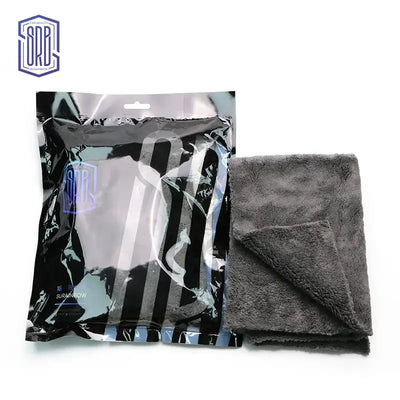 Breathable and gentle cotton face wash towel, ideal for daily skincare and household cleaning tasks.
