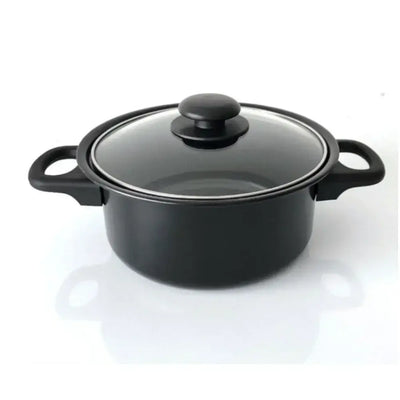 Complete kitchenware set including small frying pan and shovel